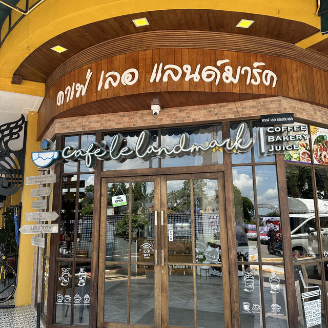 Cafe ใกล้ๆ พญาศรีสัตตนาคราช นครพนม 🐲