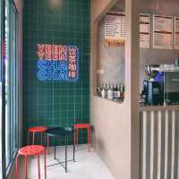 I VISITED THEIR NEWEST BRANCH LOCATED IN FRESH MARKET BINTARO