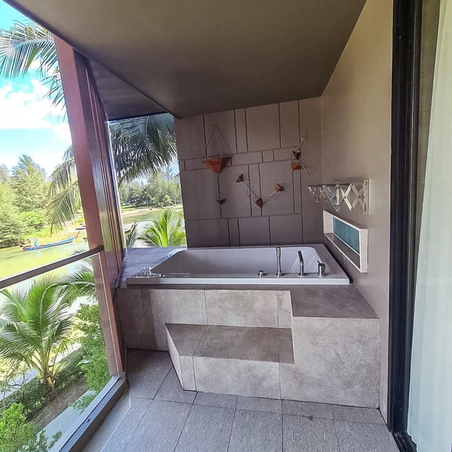 La Vela Khao Lak จังหวัดพังงา