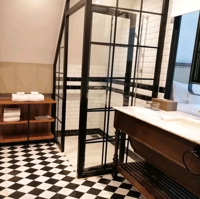 Hotel Labaris Khao Yai - โรงแรมสุดหรูกลางป่าเขา