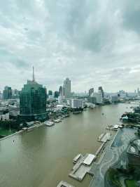 มานอนโรงแรมติดริมแม่น้ำเจ้าพระยา