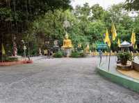 Phra Maha Chedi Tripob Trimongkol