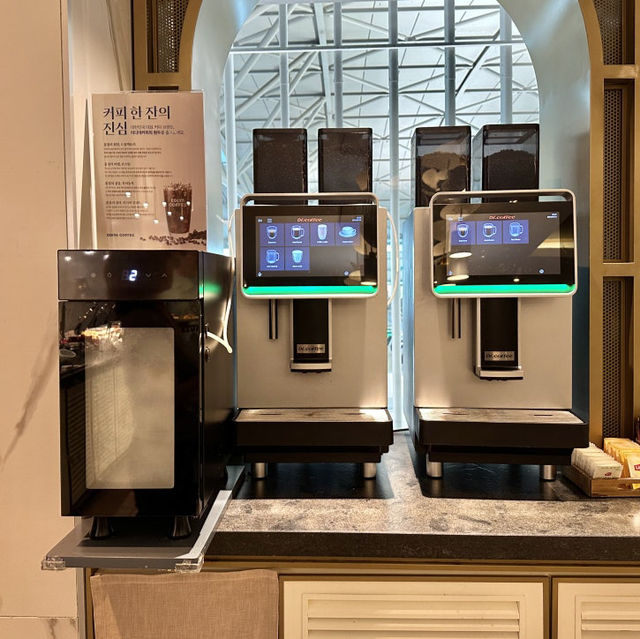 인천공항 1터미널 스카이허브라운지 동편 오전 후기