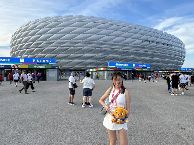 Chasing Soccer Stars in Germany to Watch the Champions League