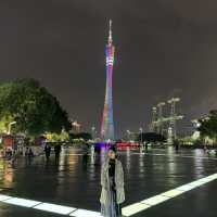 Evening Stroll at Huacheng Square: A Glimpse into Guangzhou's Nightlife