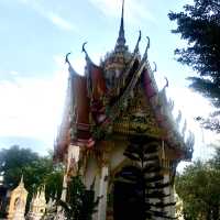 Wat Liap or in Thai Language (วัดเลียบ)