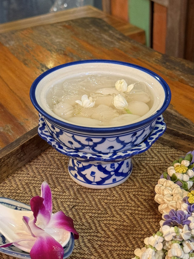 【タイ(アユタヤ)】有名なカワエビを食べるならここ！遺跡を眺められるおしゃれカフェレストラン