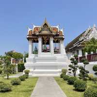 วัดระฆังโฆสิตารามวรมหาวิหาร