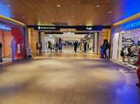 Taking a stroll in Starfield COEX Mall