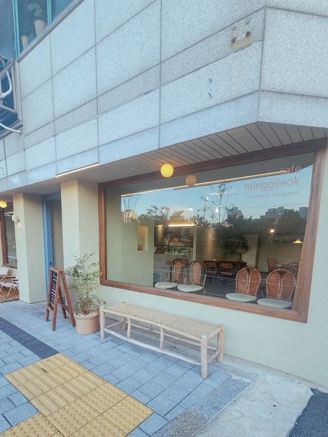 불광천 근처 오밀조밀 케이크 맛집 < 밍기적 >