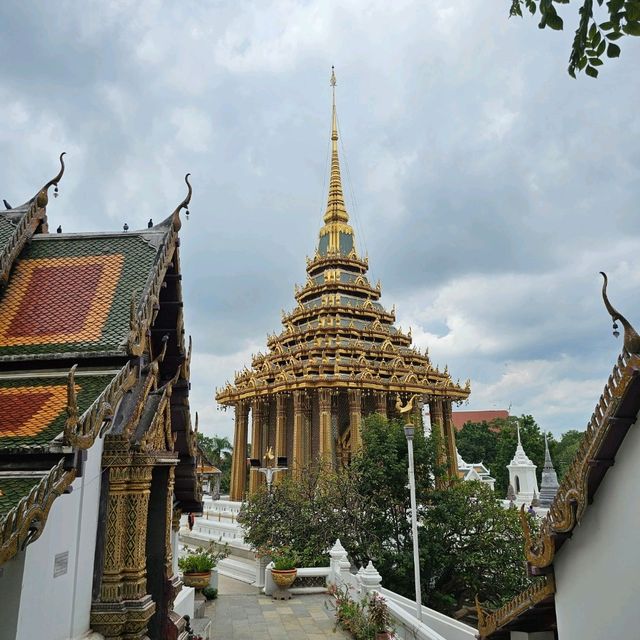 ไหว้พระวัดพระพุทธบาทสระบุรี เสริมมงคลชีวิต