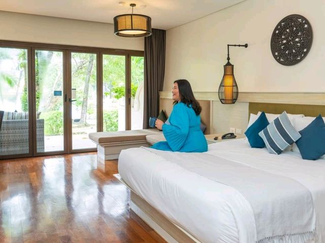 ที่พักติดทะเลริมหาดนาใต้ Natai Beach Resort