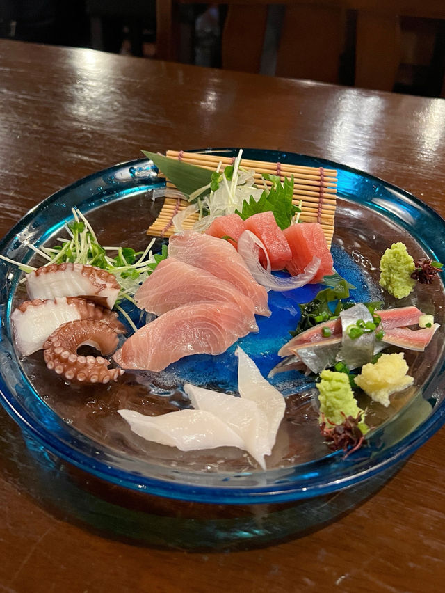 ゴーヤサワー？！沖縄の地酒と美味しい料理で大満足