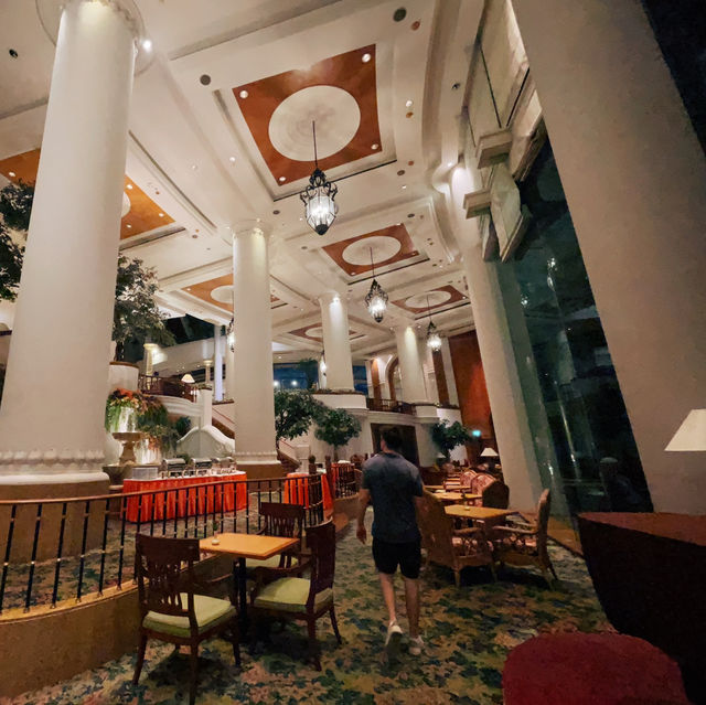 Montien Riverside Hotel Bangkok