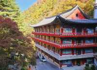 Fall season at the biggest temple in Korea, Guinsa Temple