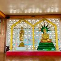 สักการะท้าวเวสสุวรรณ วัดบุญศรีมุนีกรณ์