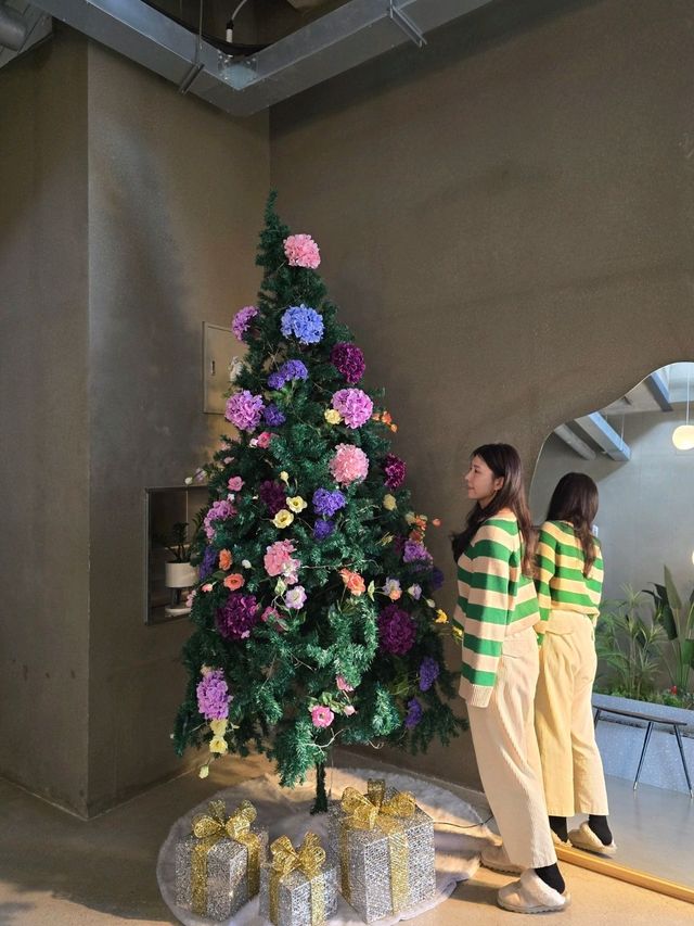 꽃트리가 있는 기장 정관 대형카페🎄