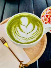 ร้านลับย่านสุทธิสาร Baan Ski Cafe & Cuisine