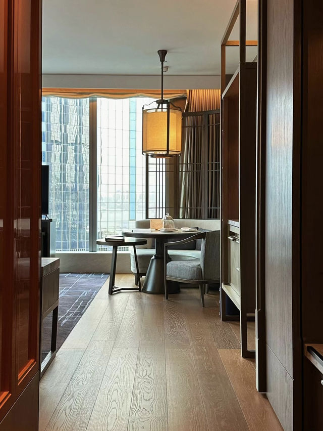 The St. Regis Hong Kong: A Symphony of Sophistication and Luxury