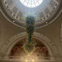 🏛️✨ 探索倫敦的文化瑰寶——維多利亞及艾伯特博物館（V&A Museum）！