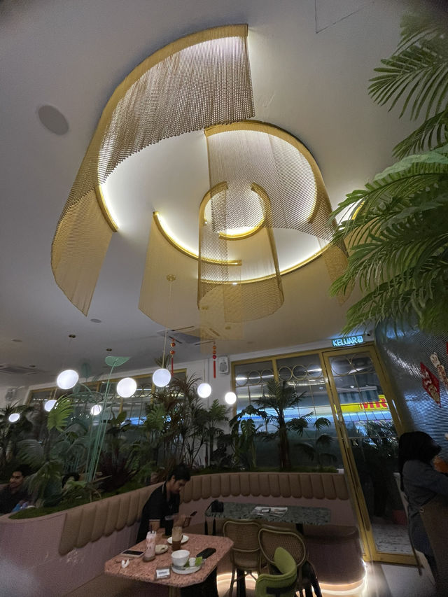 Classy cafe for birthday party and special event