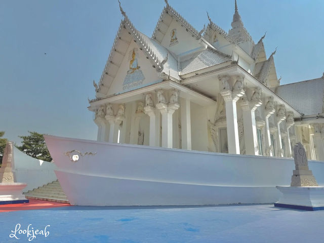 ✨โบสถ์ที่ใช้ปัจจัยในการสร้างไปทั้งหมด 100 ล้านบาท✨