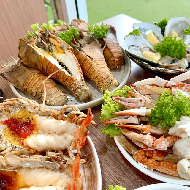 บุฟเฟ่ต์ซีฟู้ดร้านเด็ด สดอร่อยวัตถุดิบคุณภาพ