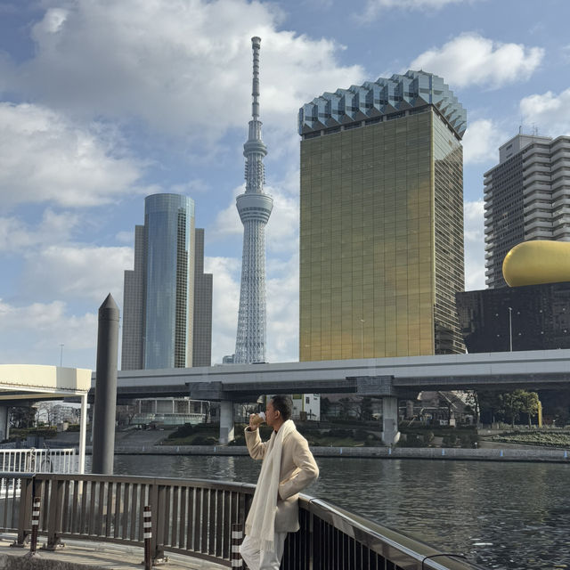 Relaxing with Tokyo Skytree view 🇯🇵