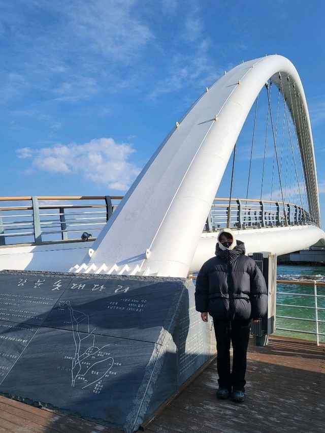 강릉 동해바다가 한눈에 펼쳐지는 솟대다리