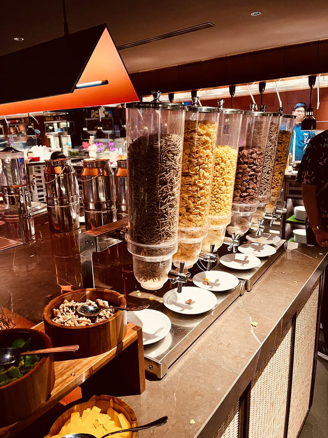 “Rise & Dine: A Luxurious Breakfast Feast at PARKROYAL COLLECTION KL!”
