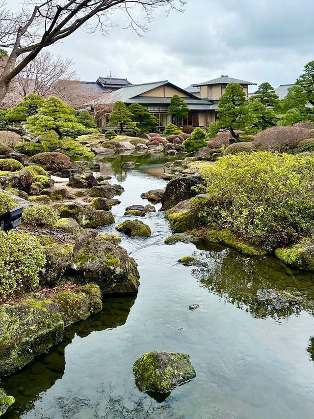 由志園
