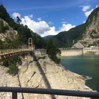 【黒部ダム】圧巻の放水と絶景を体感！