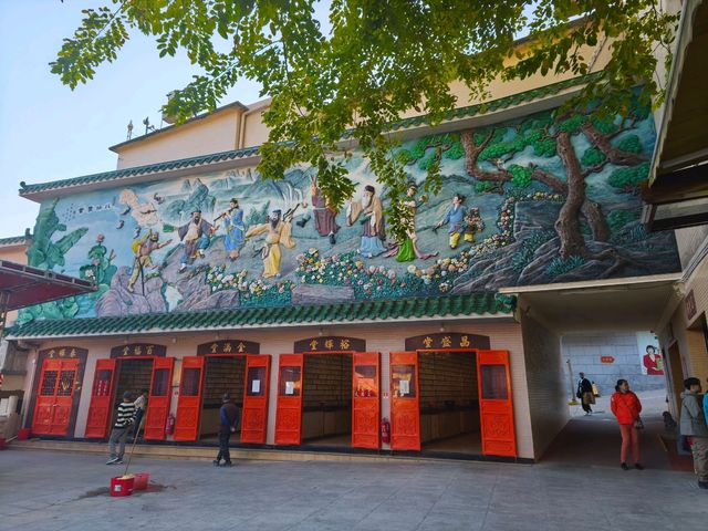 香火鼎盛和信眾頗多的道教廟宇