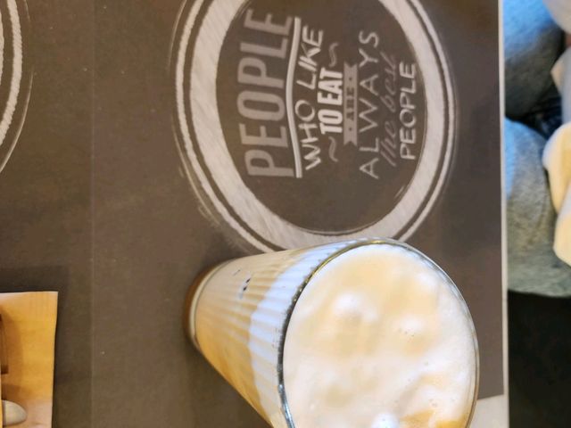 [🇬🇷サントリーニ] 何度でも通いたくなる朝食スポット ー KooKoo Bar Restaurant