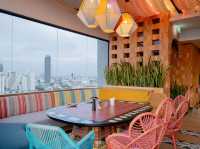 Taco Hachi รูฟท็อปบาร์สุดเก๋