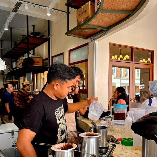 MENTARI KOPITIAM