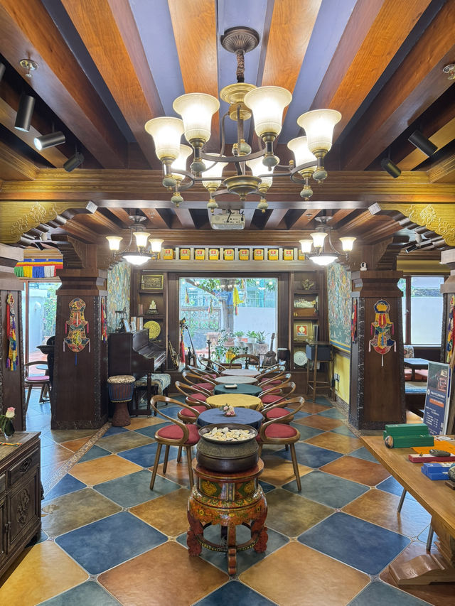 大梅沙藝術村·西藏風依熹拉母。西藏茶館一探
