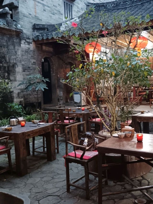 A Timeless Stay at Changdi Inn, Fuyu Tulou
