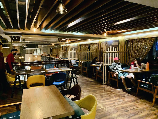 Timeless Elegance at 1919 Grand Café