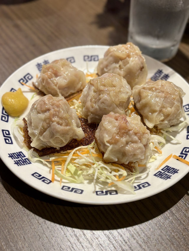 【大阪・日本橋】個性豊かな中華料理が深夜まで楽しめる「スタンド 健康優良不良酒場」