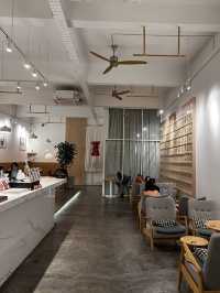 Quiet nights, quality brews — Angang Roastery is the perfect late-night coffee!