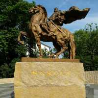 Nanjing Meihua Mountain (Plum Blossom Hill) – "Where Plum and Cherry Blossoms Meet"