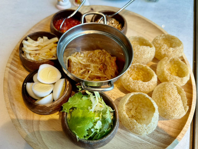 高雄最好吃的新加波餐廳是洲際酒店2樓（好客南洋餐廳）