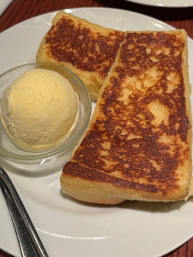 [카페 알리야] 신주쿠 프렌치토스트 맛집🍞