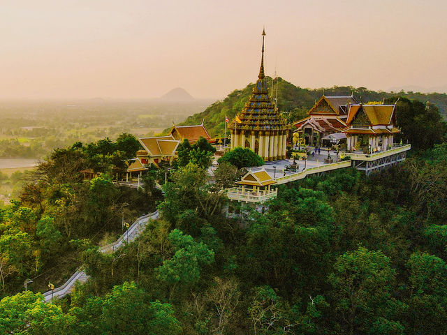 วัดสังกัสรัตนคีรี