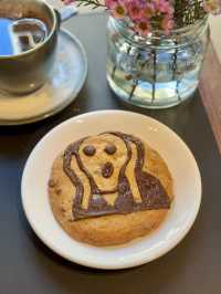 A Day of Art in Oslo – Museums, Murals & Munch Cookies