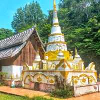 ไหว้พระและชมวัดสวยกลางป่า