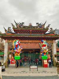 A Touch of Peace and Power at Lungshan Temple