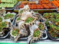 ตลาดสำหรับคนรักอาหาร Cho Dem Phu Quoc✨️