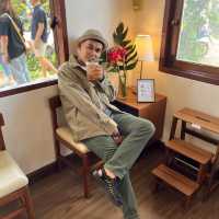 คาเฟ่หน้าฝน สุขพอดี 